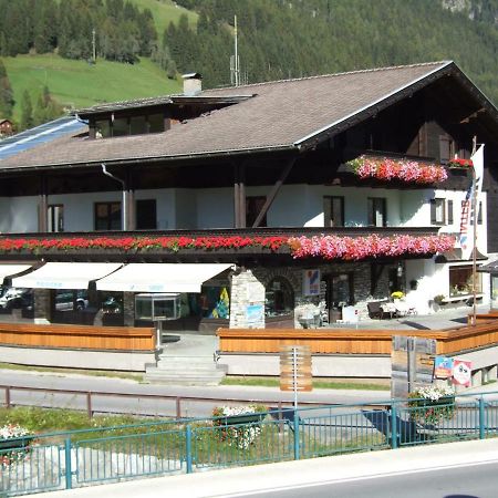 Sporthaus Troger Hotel Sankt Jakob in Defereggen Exterior foto