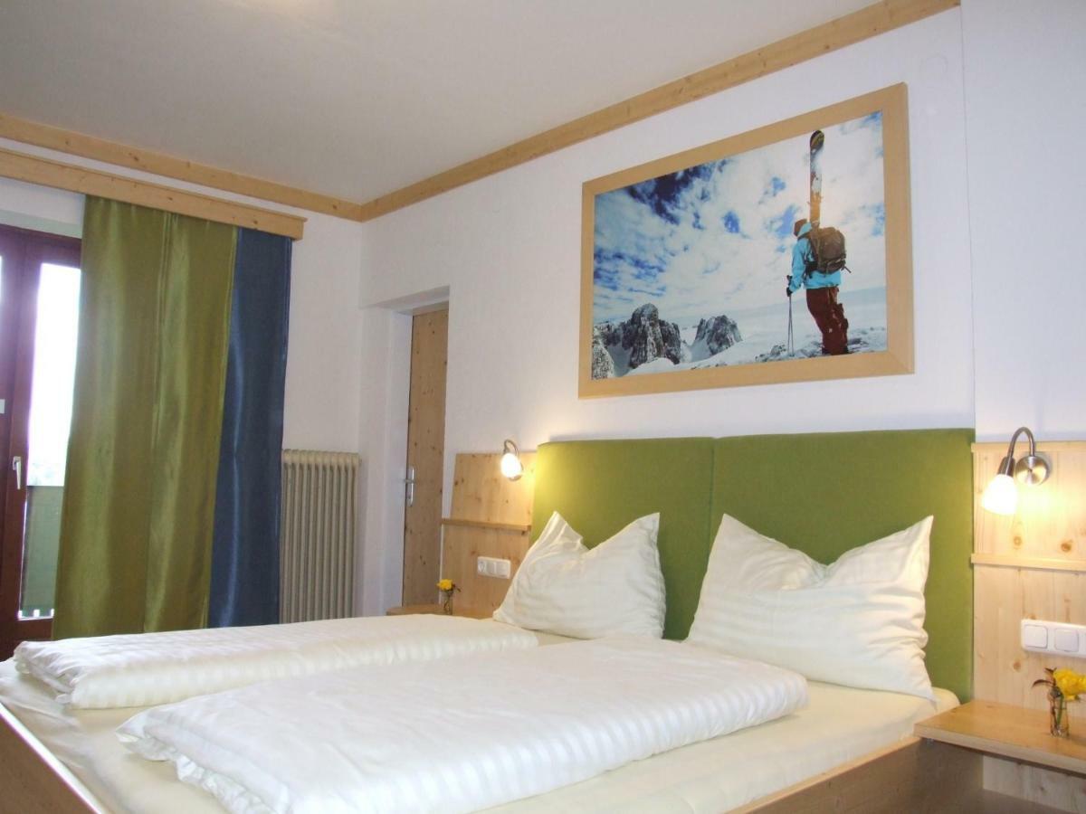 Sporthaus Troger Hotel Sankt Jakob in Defereggen Exterior foto